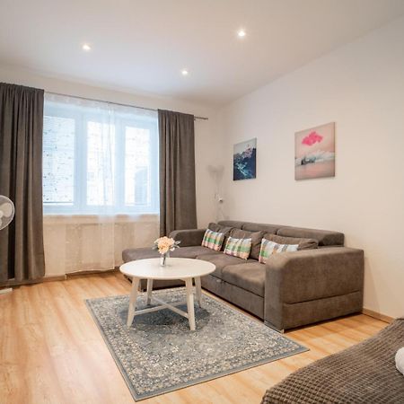 Sukromny Staromestsky Apartman V Uzasnej Lokalite/Cozy Old-Town Apartment In A Great Neighborhood Bratislava Eksteriør billede