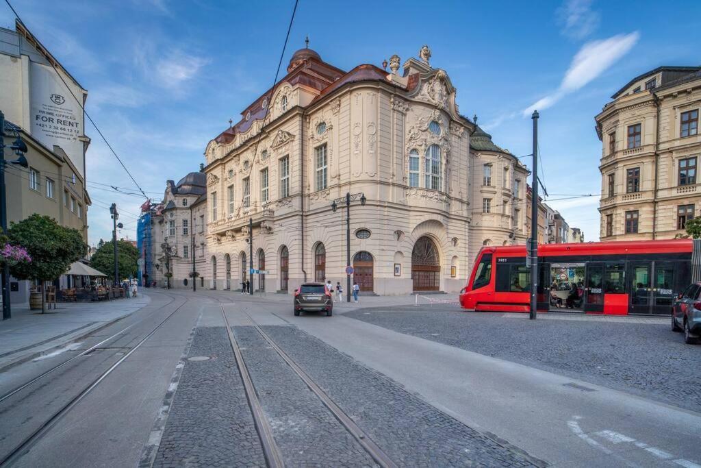 Sukromny Staromestsky Apartman V Uzasnej Lokalite/Cozy Old-Town Apartment In A Great Neighborhood Bratislava Eksteriør billede